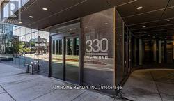 1703 - 330 RICHMOND STREET W Toronto, ON M5V 0M4