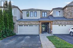 138 GRISTONE CRESCENT Toronto, ON M1X 1T5