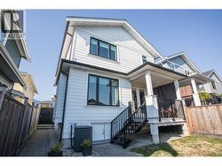341 E 13TH STREET  North Vancouver, BC V7L 2L8