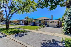 53 POYNTER DRIVE Toronto, ON M9R 1L3