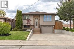 116 HIGHRIDGE Avenue  Hamilton, ON L8E 3Y9