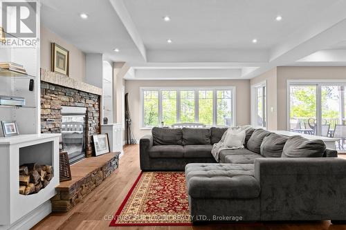7 Pine Point, Oro-Medonte, ON 