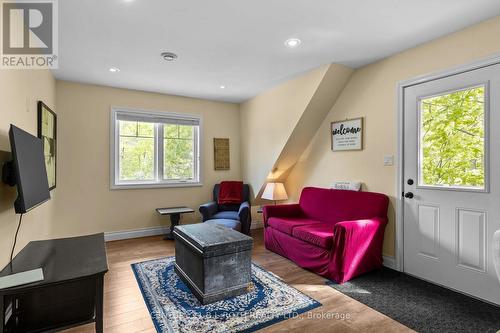 7 Pine Point, Oro-Medonte, ON 