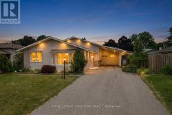421 FRANKLIN STREET N  Kitchener, ON N2A 1Z2