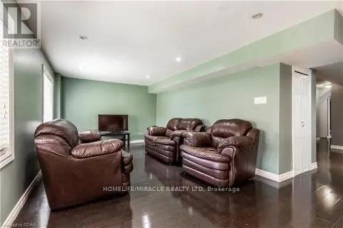 4 Clairfields Drive W, Guelph, ON 