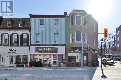 2 Queen Street E, Cambridge, ON 