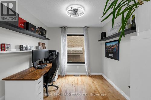 32 Black Willow Drive, Barrie, ON 