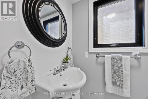 32 Black Willow Drive, Barrie, ON 