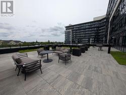 Outdoor Area - 