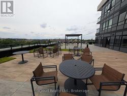 Outdoor Area - 