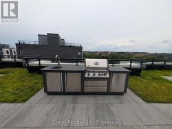 Outdoor Area - 