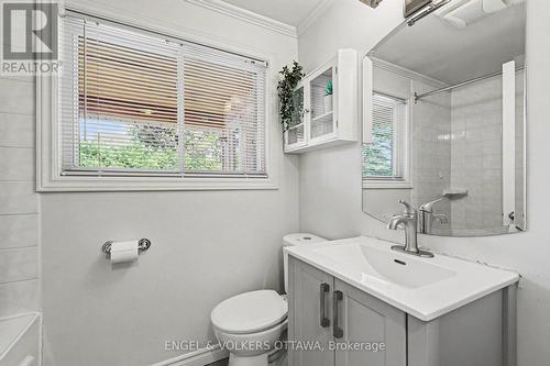 176 Sanford Avenue, Ottawa, ON 