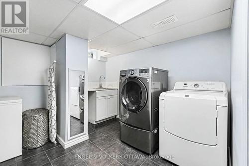 176 Sanford Avenue, Ottawa, ON 