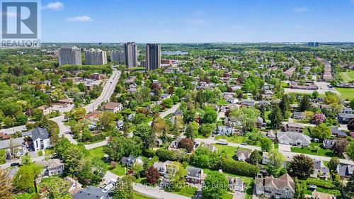 176 Sanford Avenue, Ottawa, ON 