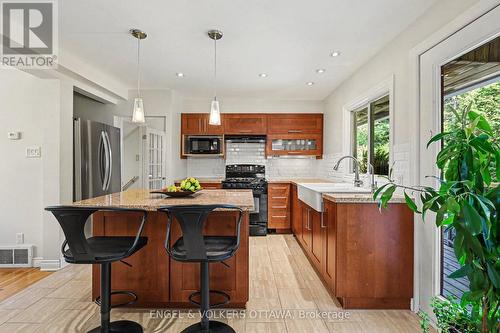 176 Sanford Avenue, Ottawa, ON 