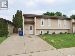 106 Caldwell CRESCENT  Saskatoon, SK S7M 5E2