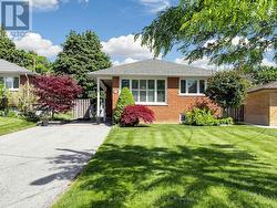 9 CORAL COVE CRESCENT Toronto, ON M3A 1G7