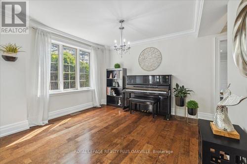 621 North Shore Boulevard E, Burlington, ON 