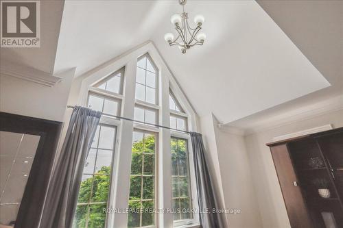 621 North Shore Boulevard E, Burlington, ON 
