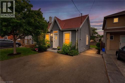349 John Street N, Hamilton, ON 