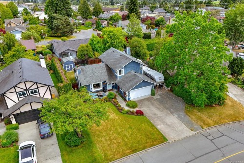 7859 Simpson Rd, Central Saanich, BC 