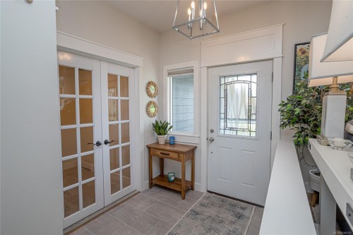 7859 Simpson Rd, Central Saanich, BC 