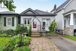 272 COPE STREET  Hamilton, ON L8H 5B5