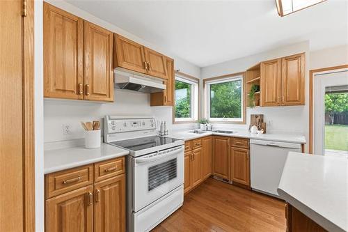 43 Bernfield Bay, Winnipeg, MB 