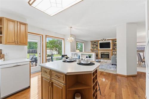 43 Bernfield Bay, Winnipeg, MB 