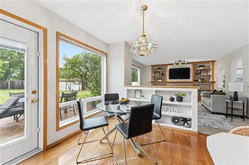 43 Bernfield Bay, Winnipeg, MB 