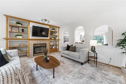 43 Bernfield Bay, Winnipeg, MB 