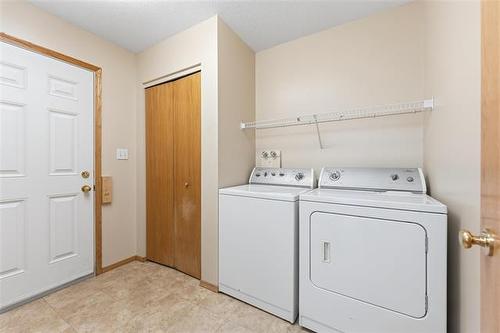 43 Bernfield Bay, Winnipeg, MB 