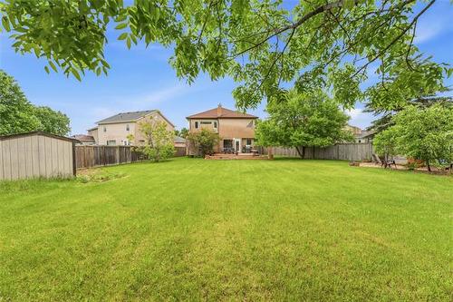 43 Bernfield Bay, Winnipeg, MB 