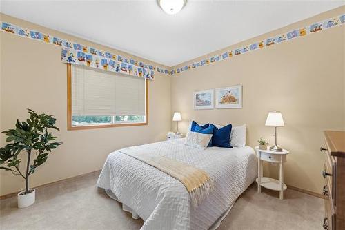 43 Bernfield Bay, Winnipeg, MB 