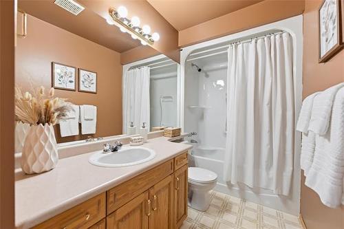 43 Bernfield Bay, Winnipeg, MB 