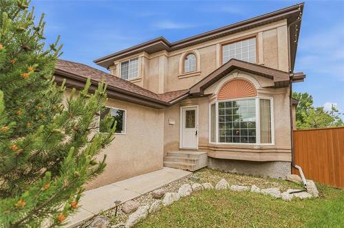 43 Bernfield Bay, Winnipeg, MB 