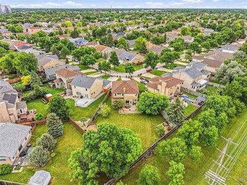 43 Bernfield Bay, Winnipeg, MB 