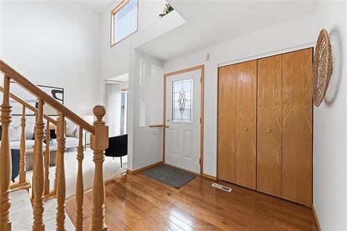 43 Bernfield Bay, Winnipeg, MB 