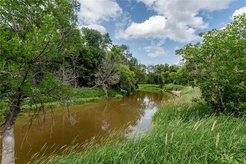 39 St Viateur Ave, Otterburne, MB 