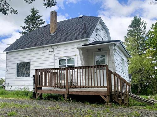 9 Clarke Street, Springhill, NS 