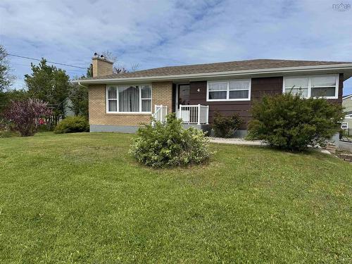 4 Macaulay Avenue, Glace Bay, NS 