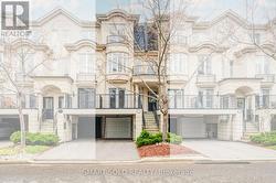 11 HUMPHREY GATE Toronto, ON M3C 4B8