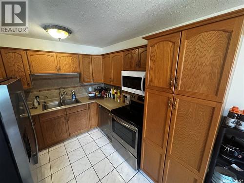 233 Lochrie Crescent, Saskatoon, SK 