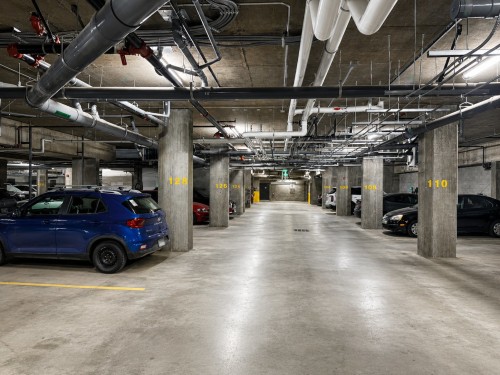 Parking - 625-3043 Rue Sherbrooke E., Montréal (Rosemont/La Petite-Patrie), QC - Indoor Photo Showing Garage