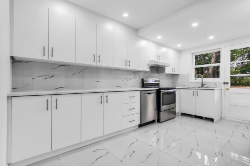 5121 Rue Dalhousie  Montréal (Pierrefonds-Roxboro), QC H8Z 2L3