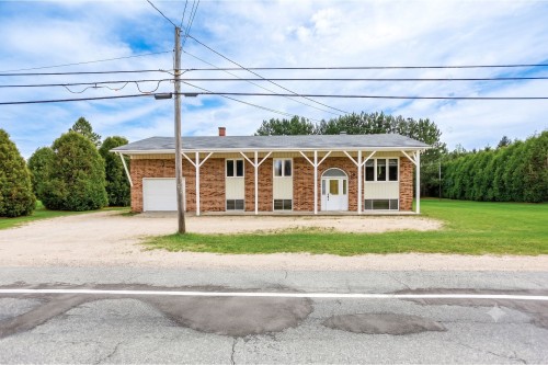 Façade - 2650 Ch. St-Pierre, Sainte-Thècle, QC - Outdoor With Deck Patio Veranda