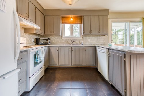 Cuisine - 2650 Ch. St-Pierre, Sainte-Thècle, QC - Indoor Photo Showing Kitchen With Double Sink