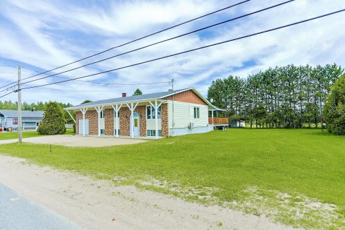 Façade - 2650 Ch. St-Pierre, Sainte-Thècle, QC - Outdoor With Deck Patio Veranda
