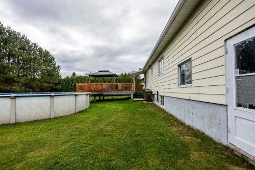 Cour - 2650 Ch. St-Pierre, Sainte-Thècle, QC - Outdoor With Above Ground Pool