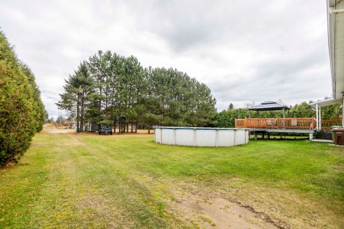 Cour - 2650 Ch. St-Pierre, Sainte-Thècle, QC - Outdoor With Above Ground Pool
